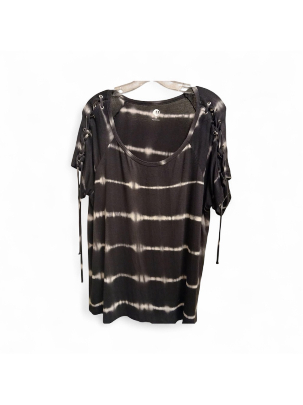 Women's A&I Black Tie-Dye Lace-Up Sleeve Top 1X - INV31 A1